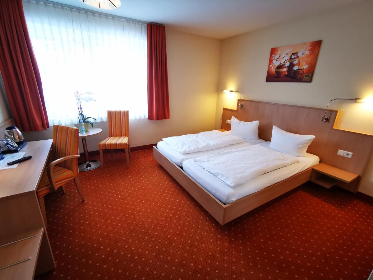 Hotel Touristik Neuenburg am Rhein Exterior foto